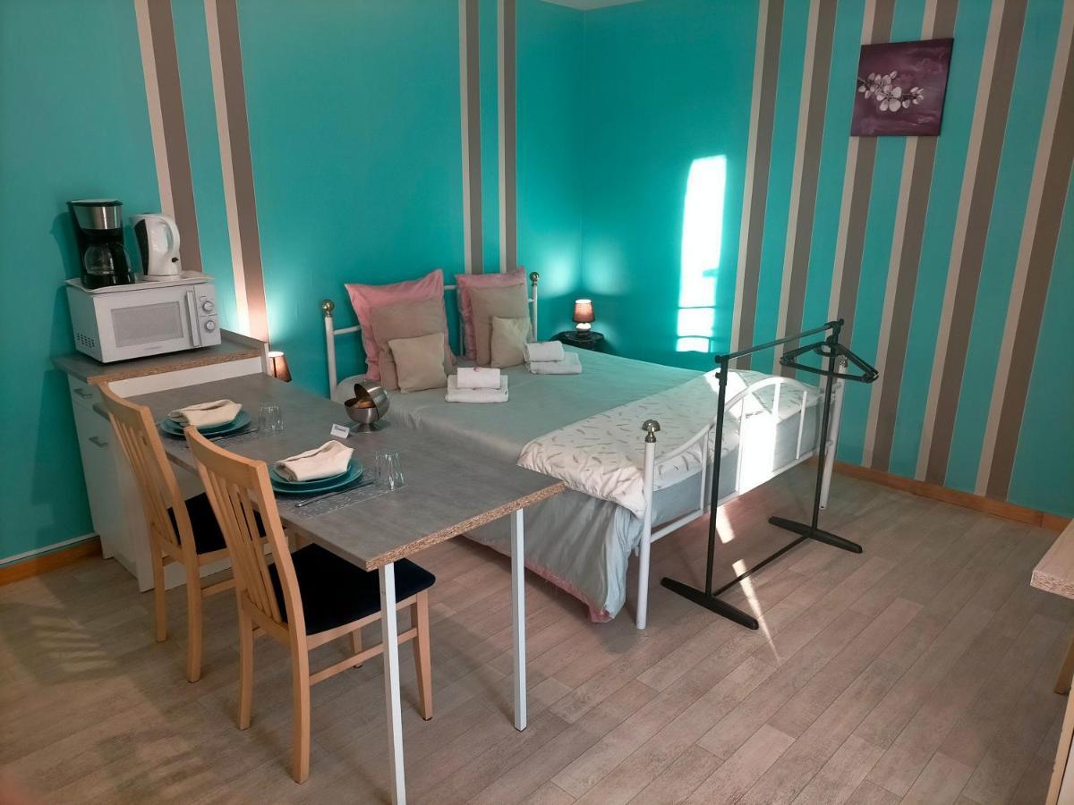 Studio " Tournesol " Au Coeur Du Berry Les Bordes Esterno foto
